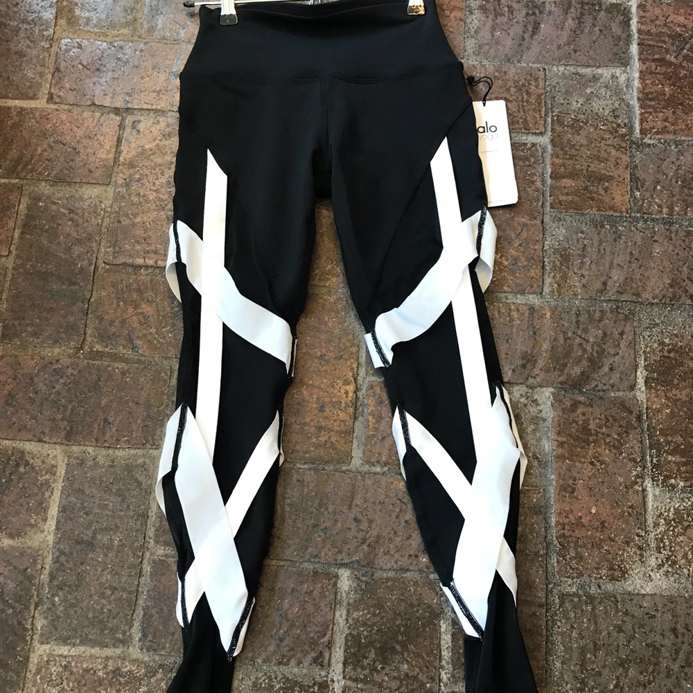 ALO High Waist Bandage Legging - Picture 3 of 3